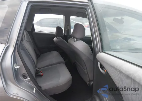 2010 Honda Fit z USA, uszkodzony, nr VIN JHMGE8H25AS024609